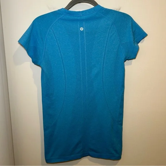Lululemon Swiftly Tech Short Sleeve Crew Blue Size 8 - Picture 6 of 6